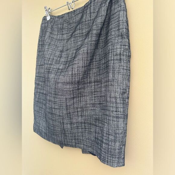 TAHARI size 10 - Picture 3 of 12